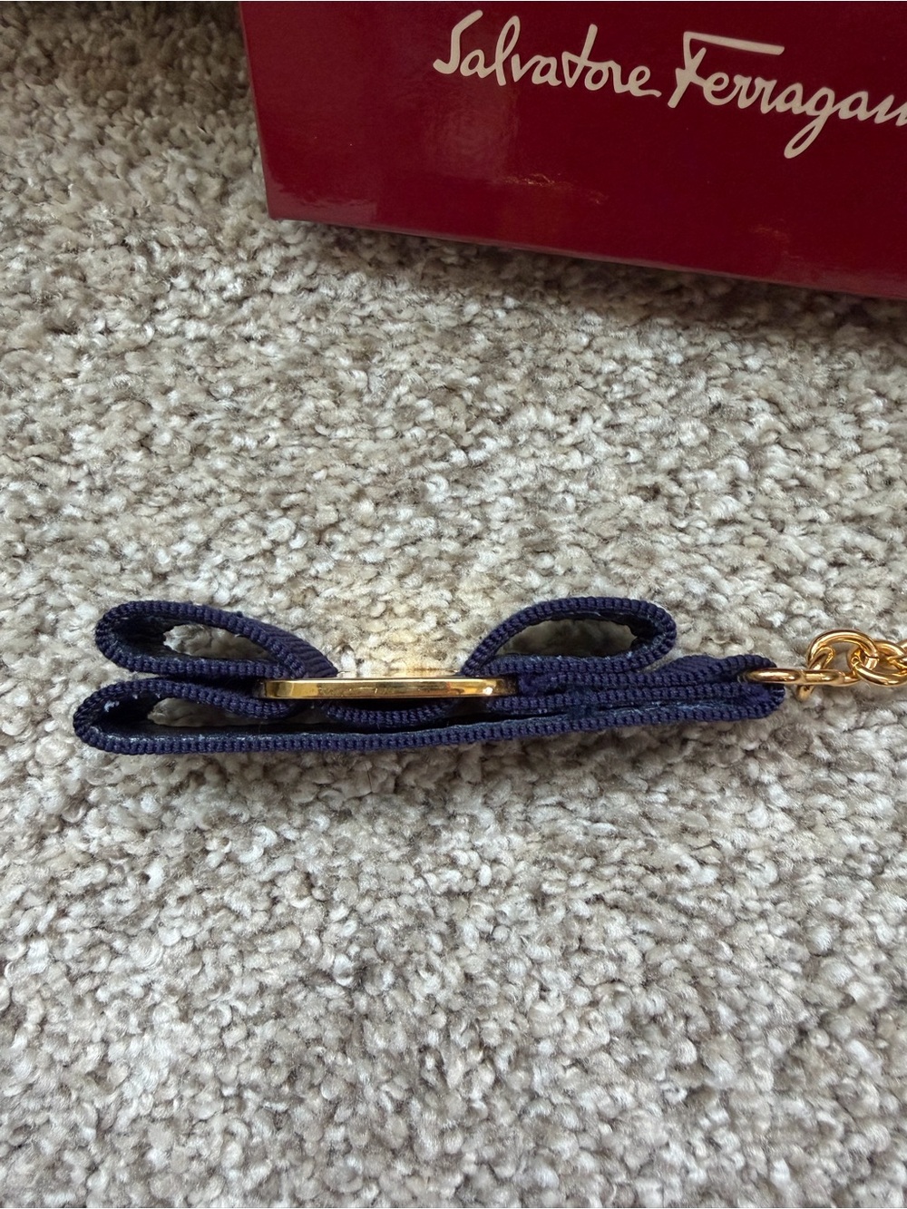 Salvatore Ferragamo Vara Bow Ribbon Keychain – Navy Grosgrain & Gold Tone - Picture 5 of 7